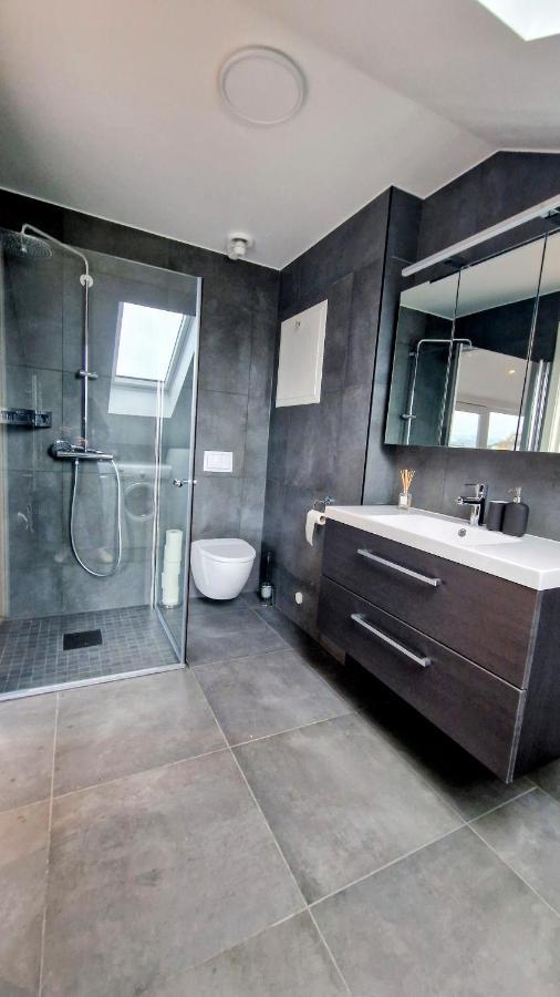 Lovely 2-Bedroom Loft With Panoramic View. 克里斯蒂安桑德 外观 照片